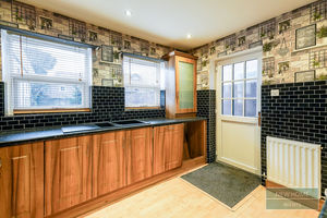 Photo 21- click for photo gallery